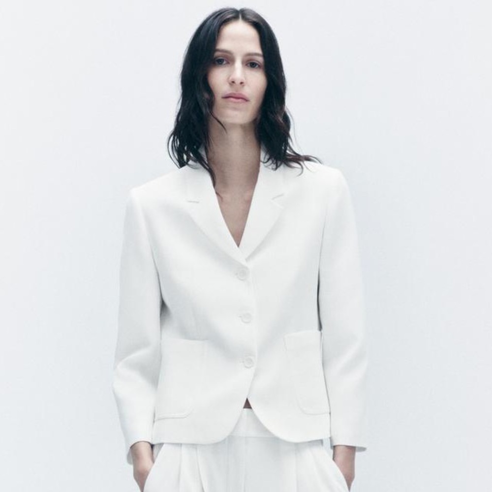 NWT. Zara ZW Collection White Double Faced Fitted Blazer. Size XL.